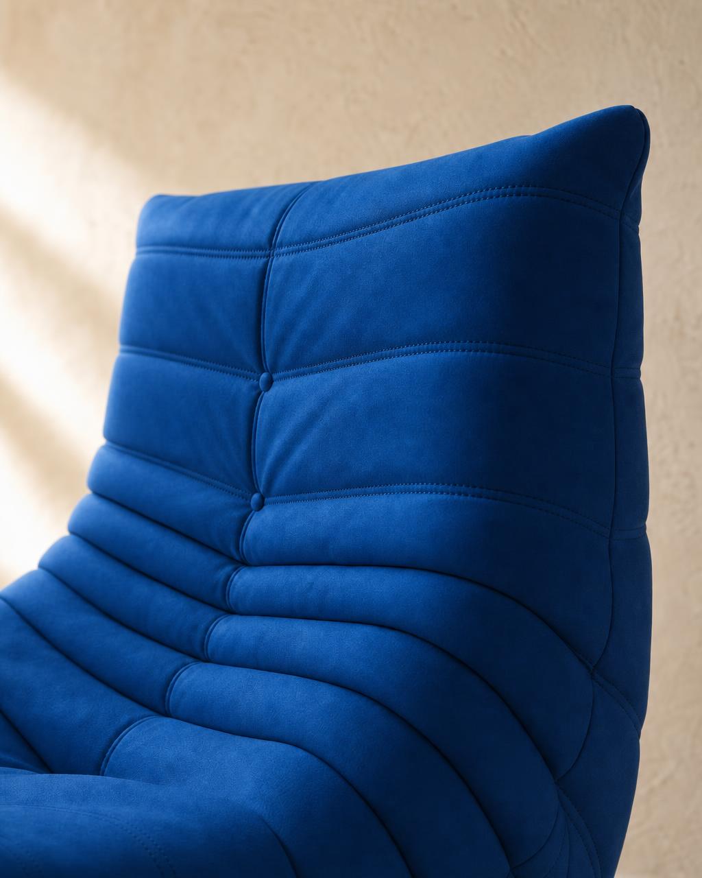 Sillón Nube azul oscuro, detalle de las costuras